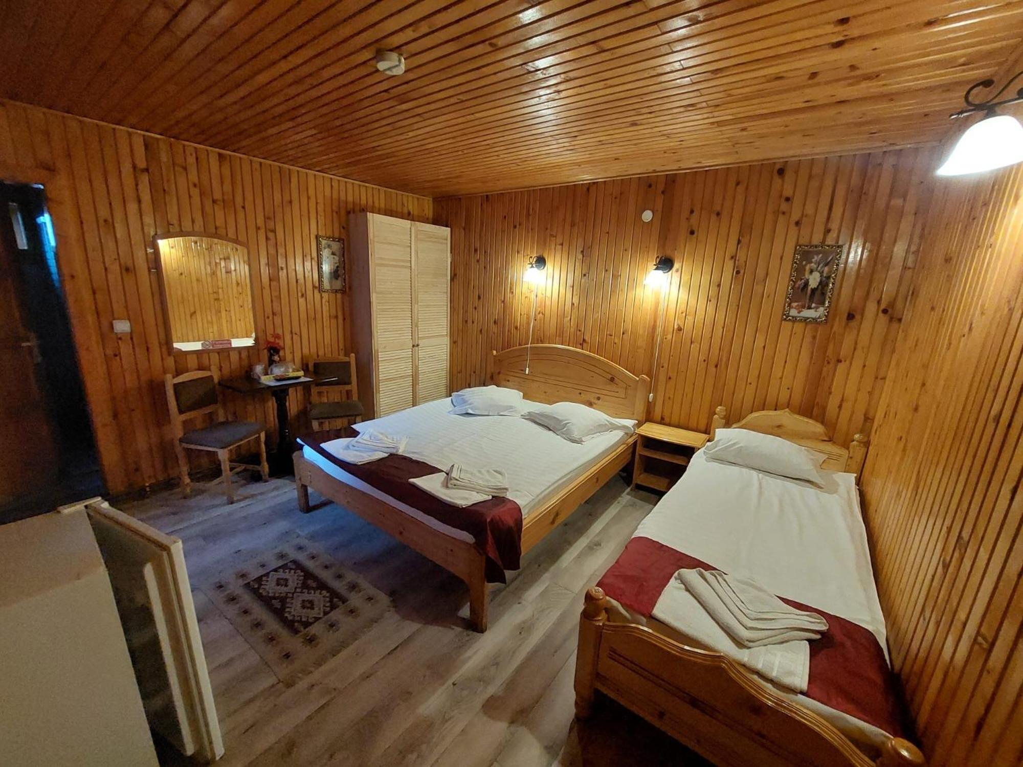 Hotel La Cristina à Sinaia Extérieur photo