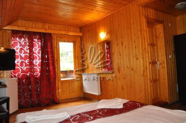 Hotel La Cristina à Sinaia Extérieur photo
